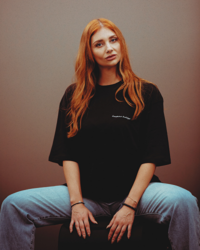 Oversized tee with signature embroidery: Black